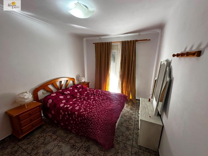 Open photo Listing photo