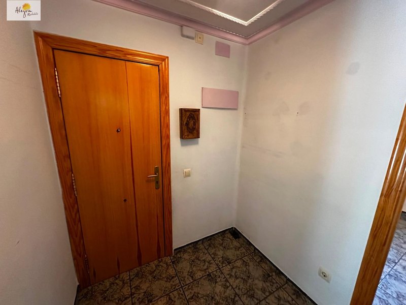 Open photo Listing photo