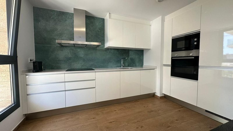 Open photo Listing photo