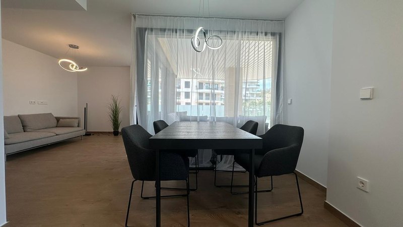 Open photo Listing photo