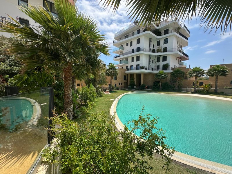 Open photo Listing photo