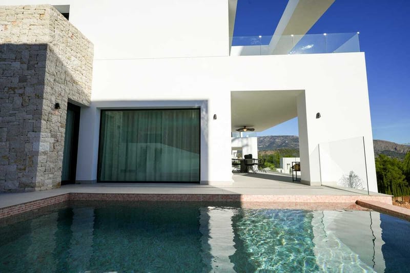 Open photo Listing photo