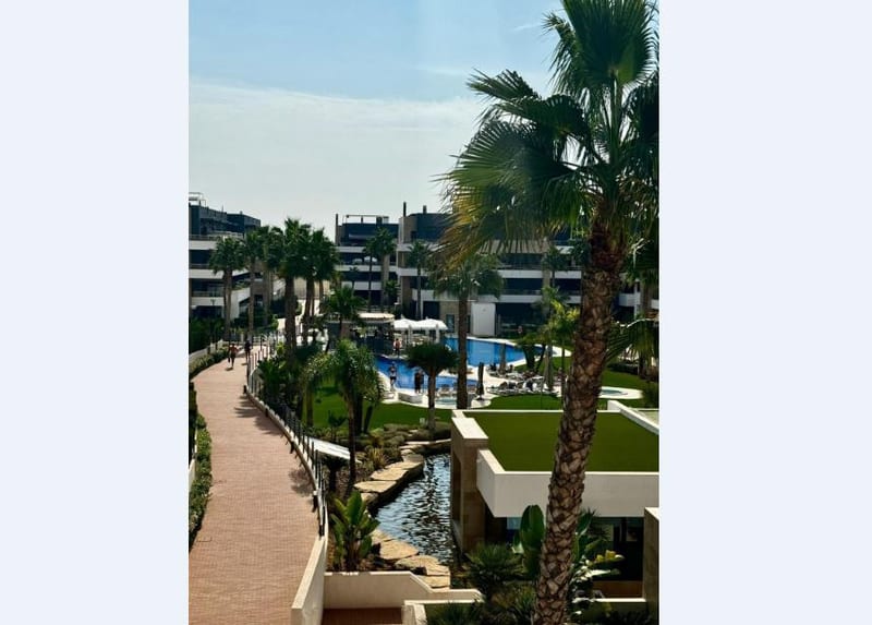Open photo Listing photo