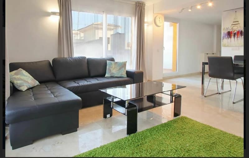 Open photo Listing photo