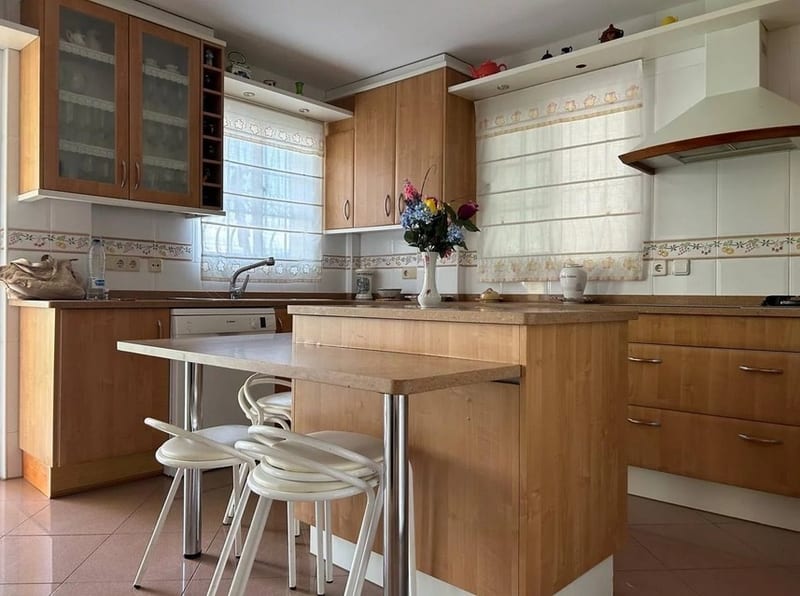 Open photo Listing photo