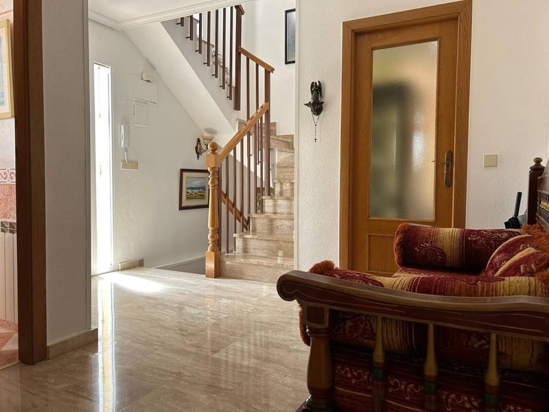 Open photo Listing photo
