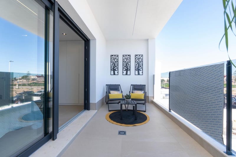 Open photo Listing photo