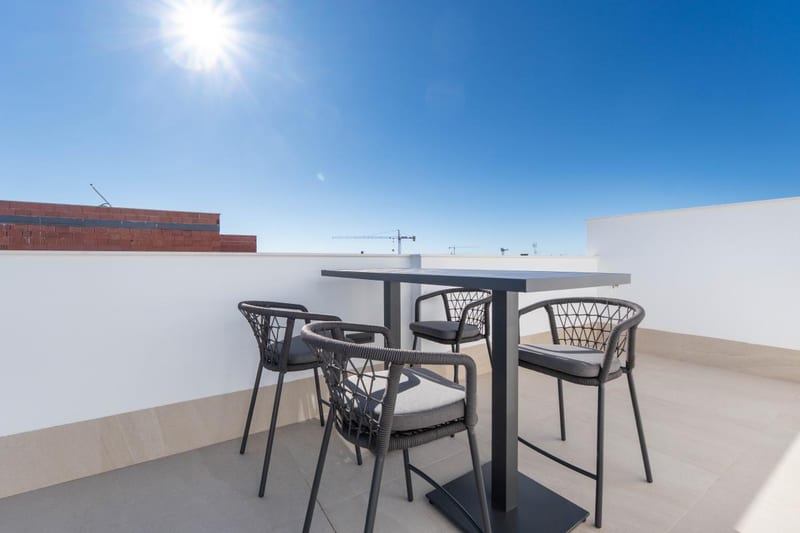 Open photo Listing photo