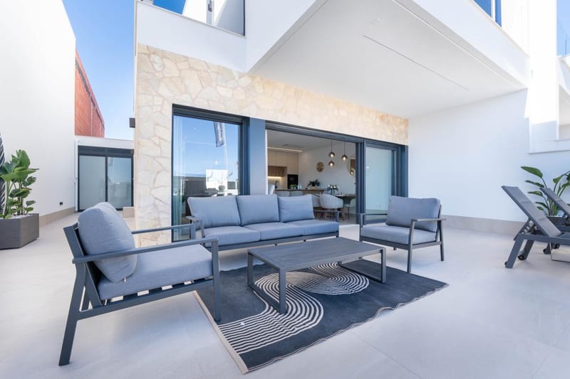 Open photo Listing photo