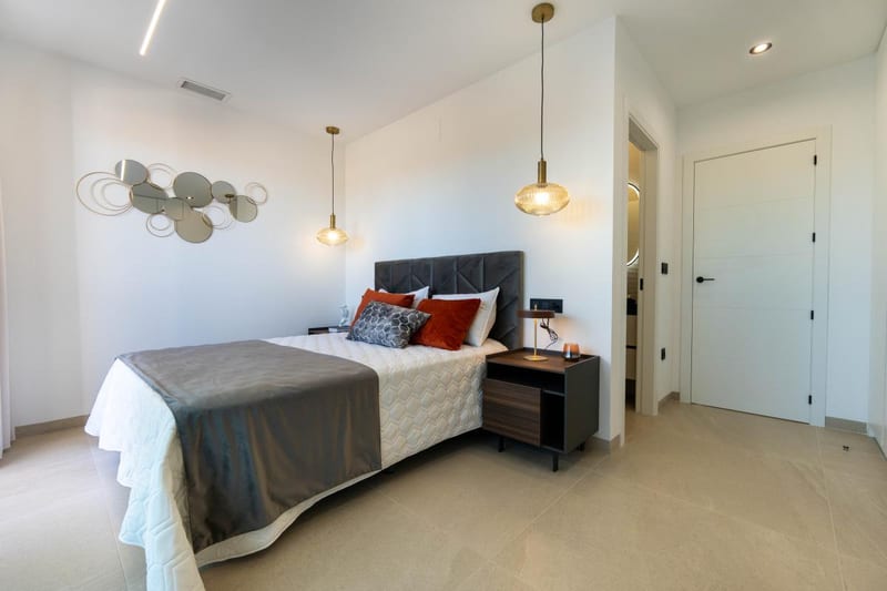 Open photo Listing photo