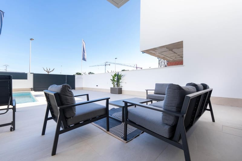Open photo Listing photo