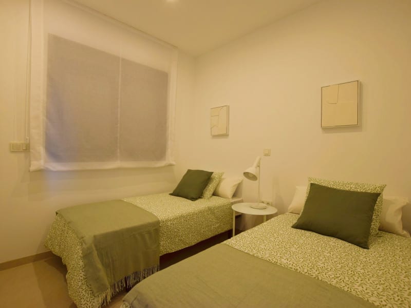 Open photo Listing photo