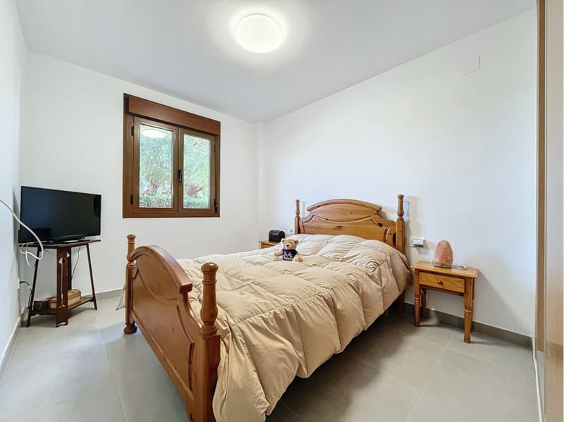 Open photo Listing photo