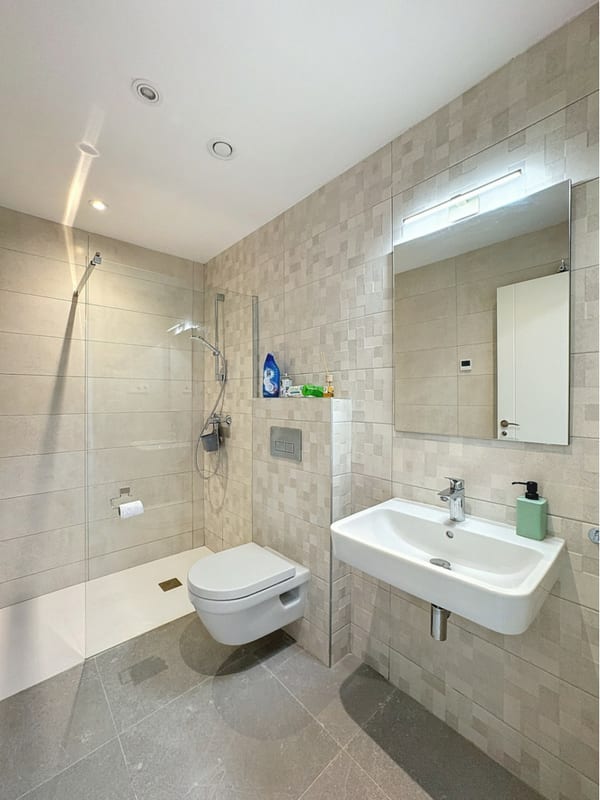 Open photo Listing photo