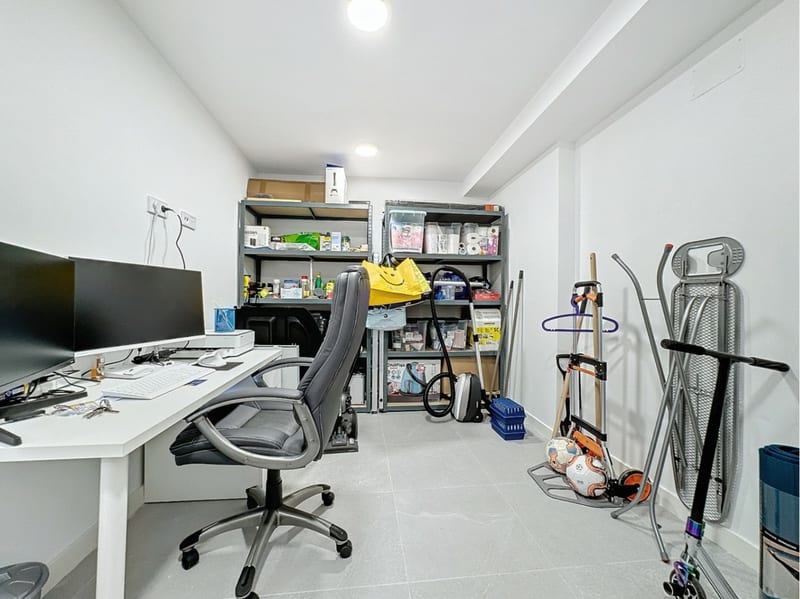 Open photo Listing photo