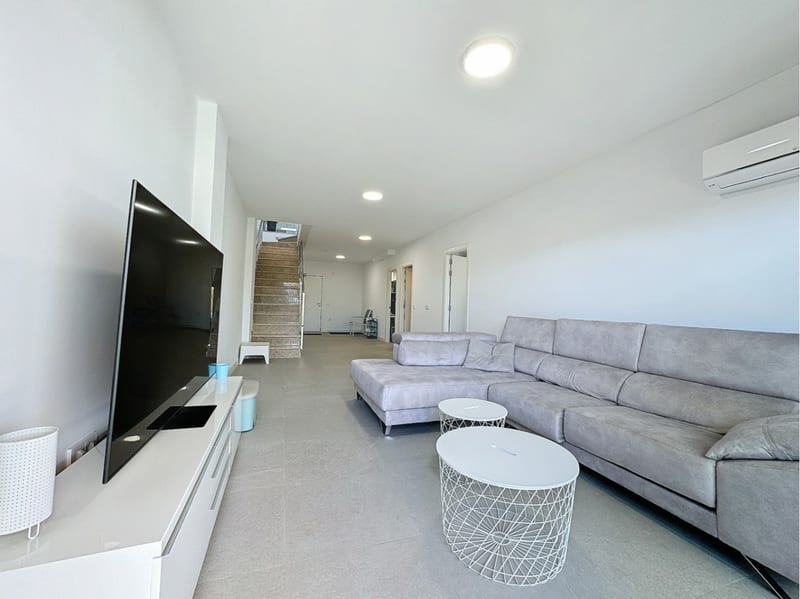 Open photo Listing photo