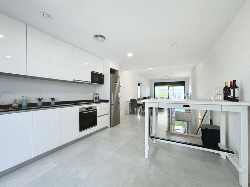 Open photo Listing photo