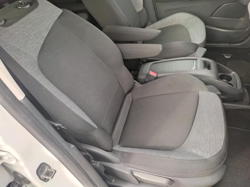Open photo Listing photo