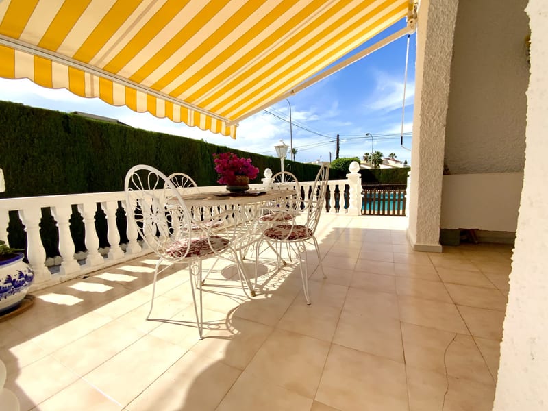 Open photo Listing photo
