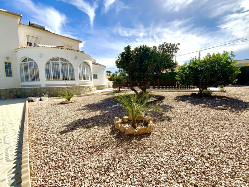 Open photo Listing photo