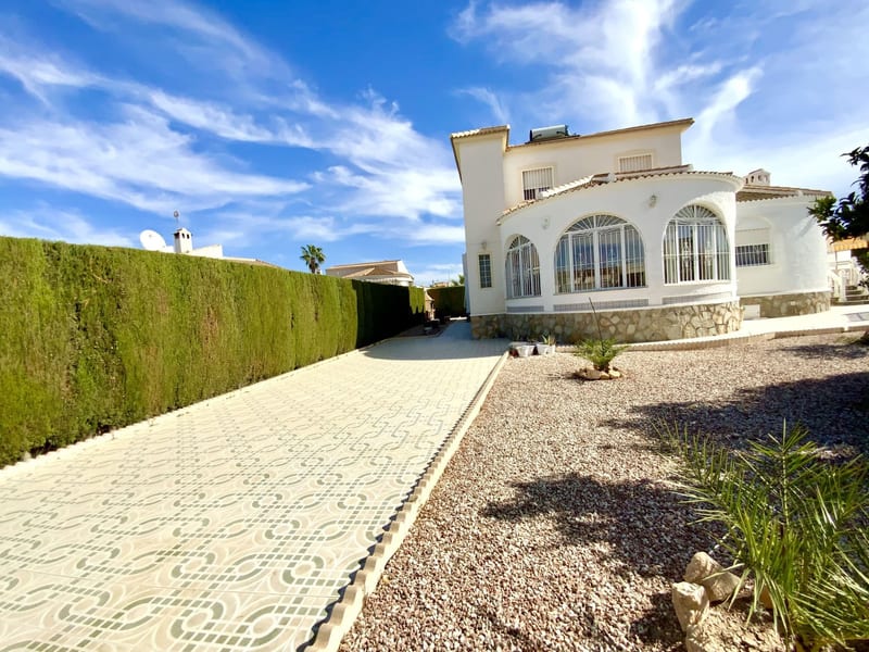 Open photo Listing photo