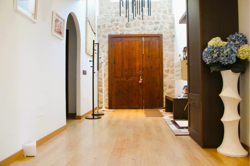 Open photo Listing photo