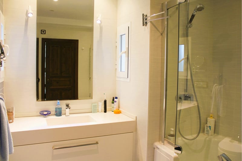 Open photo Listing photo