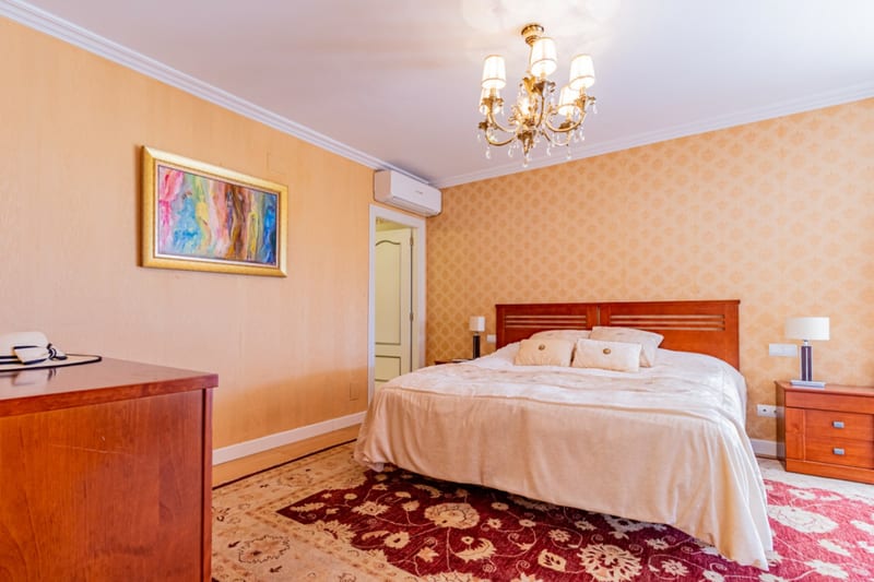 Open photo Listing photo