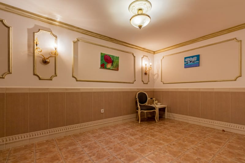Open photo Listing photo