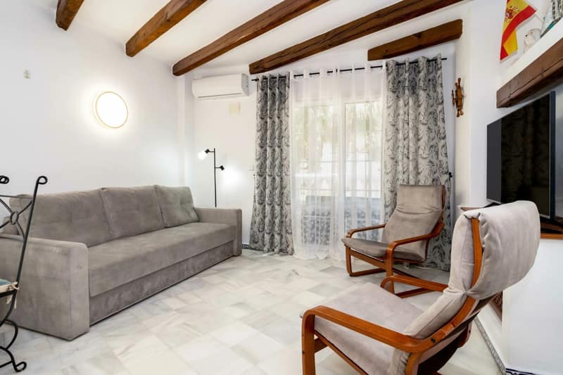 Open photo Listing photo