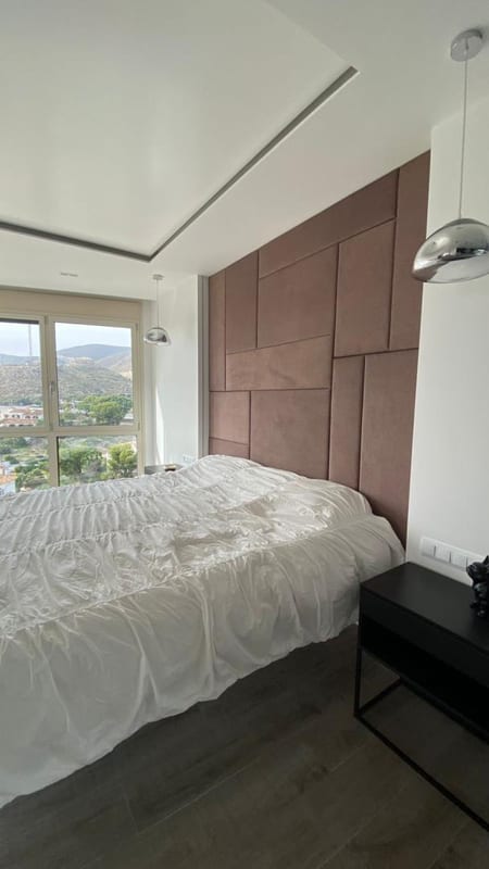 Open photo Listing photo