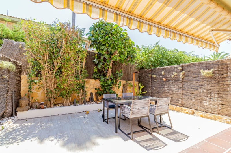 Open photo Listing photo