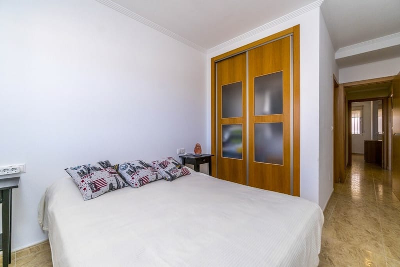 Open photo Listing photo