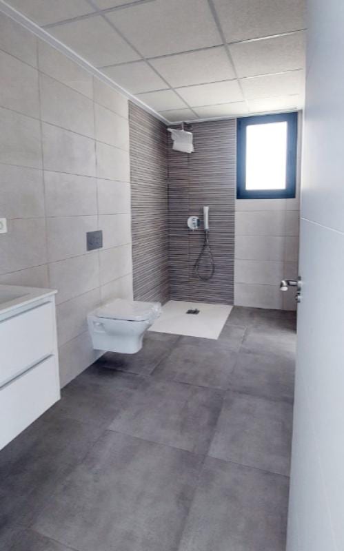 Open photo Listing photo