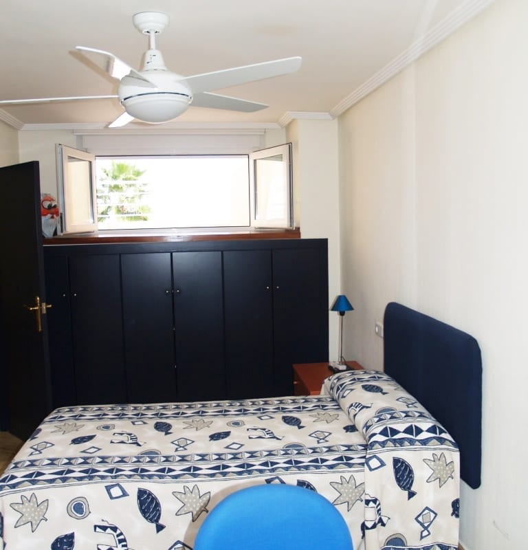 Open photo Listing photo