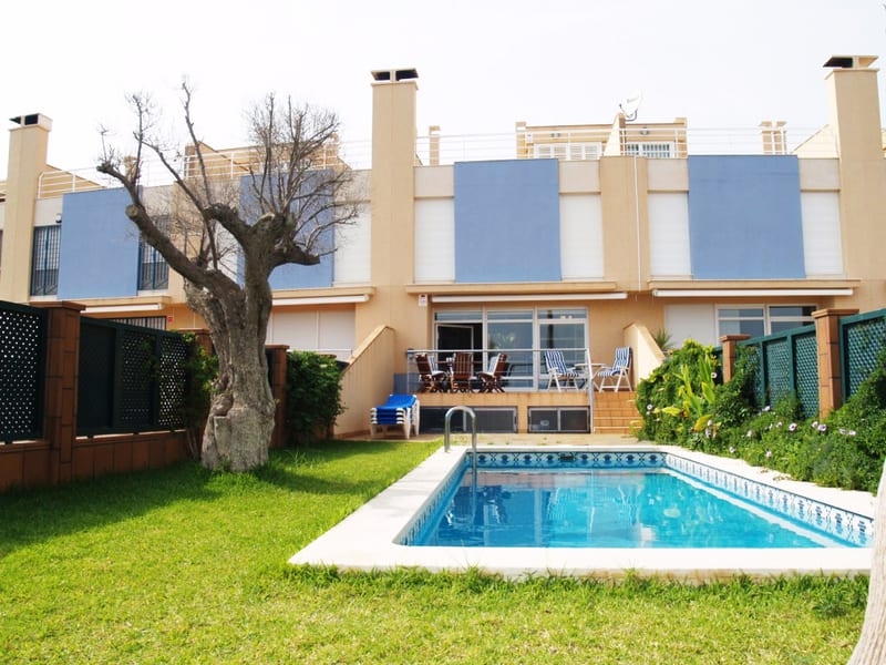 Open photo Listing photo