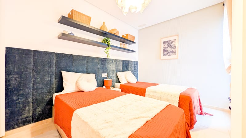 Open photo Listing photo