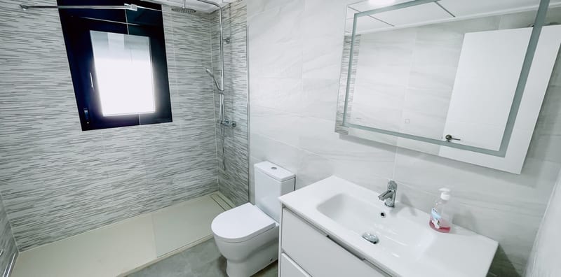 Open photo Listing photo