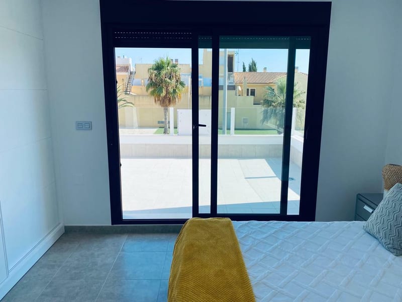 Open photo Listing photo
