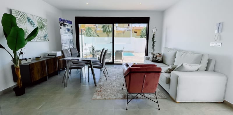 Open photo Listing photo