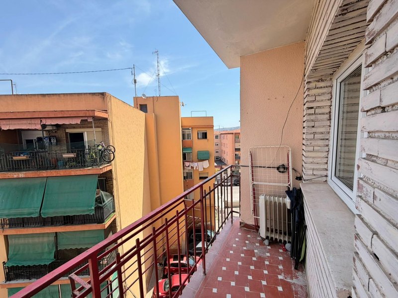 Open photo Listing photo