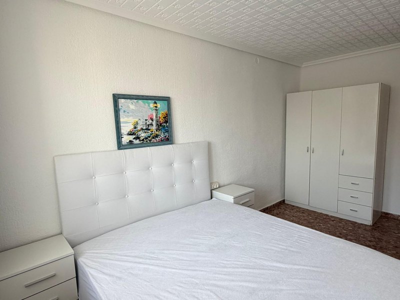 Open photo Listing photo