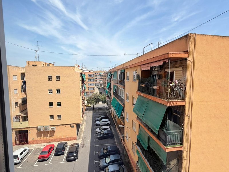 Open photo Listing photo