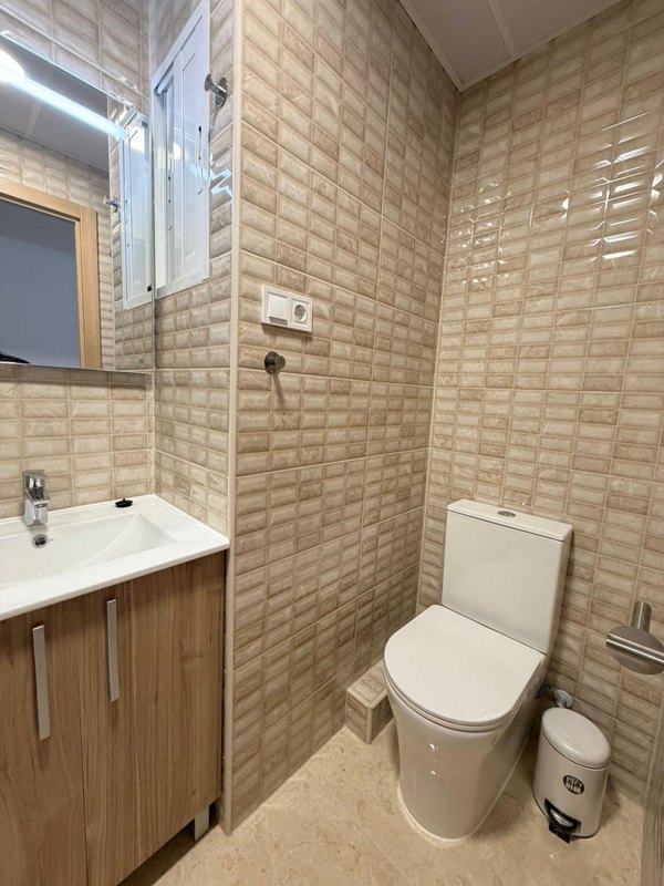Open photo Listing photo