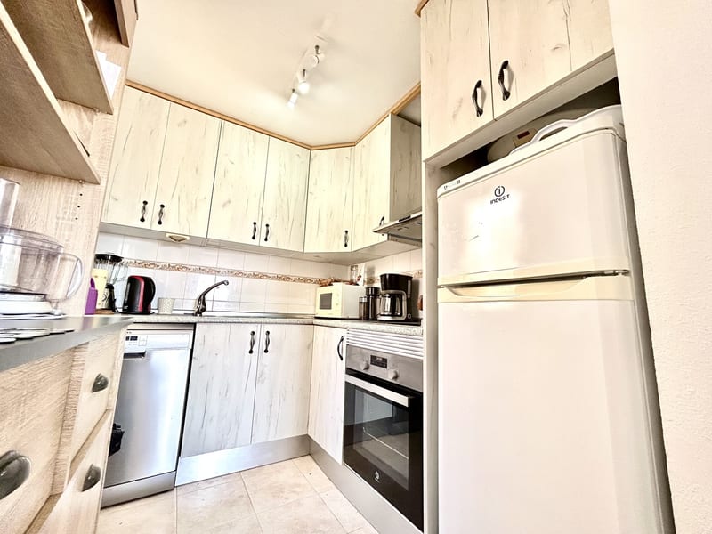 Open photo Listing photo