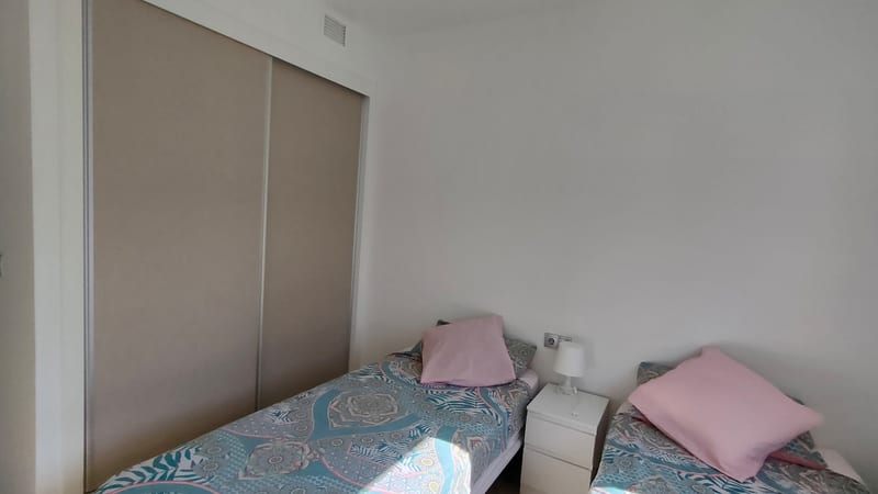 Open photo Listing photo