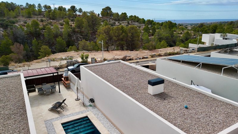 Open photo Listing photo