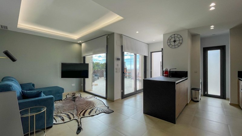 Open photo Listing photo