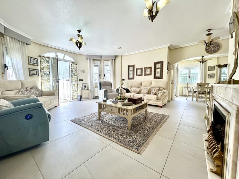 Open photo Listing photo