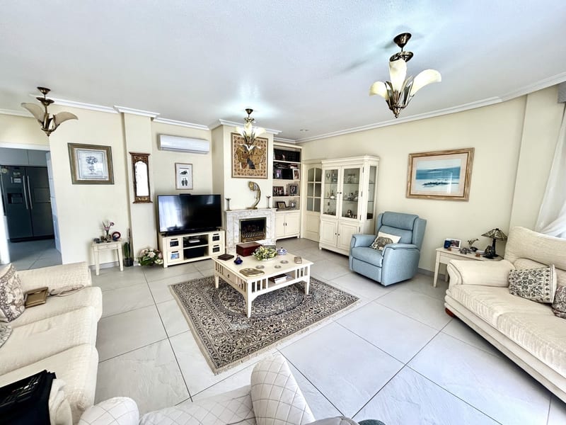 Open photo Listing photo